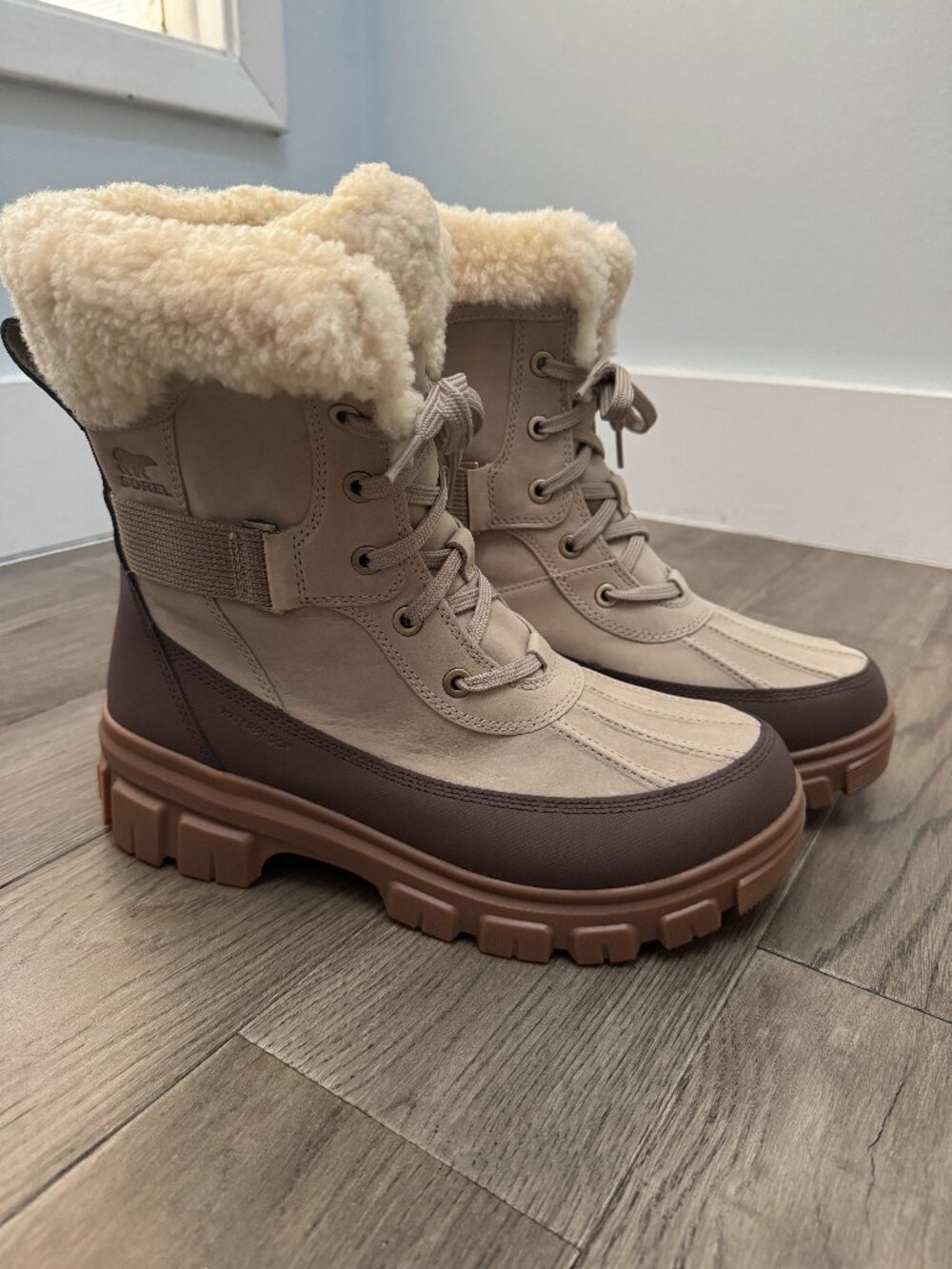 SOREL Tivoli V Parc Waterproof Women’s Winter Boots Sz 9 Omega Taupe Gum